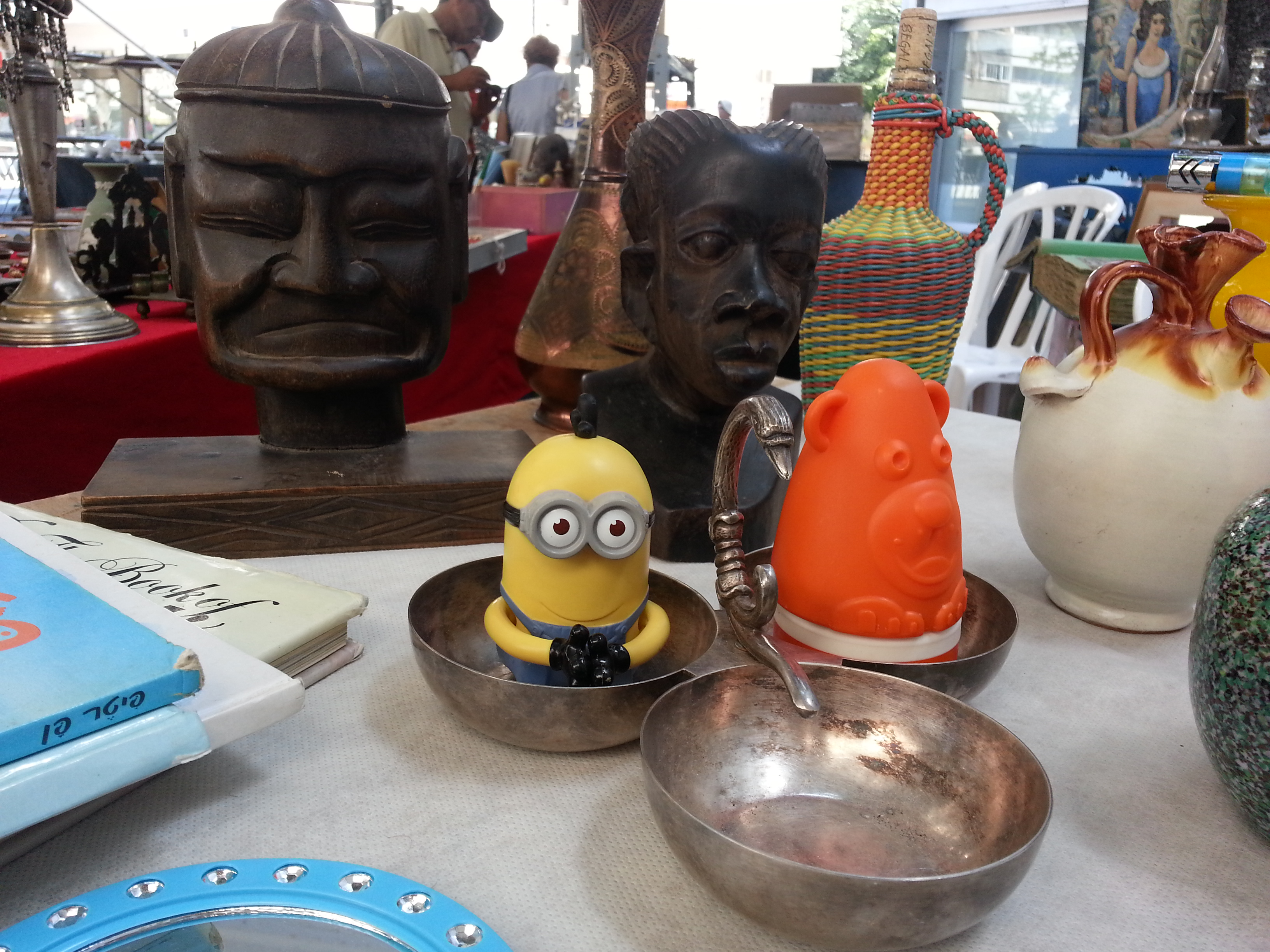 Despicable Me minion in the shuk